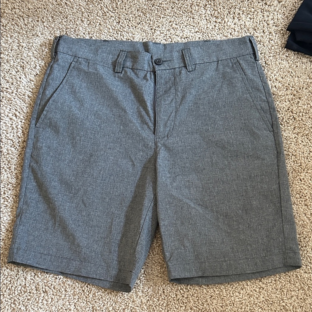 PGA Tour Men's Gray Flat Front Shorts